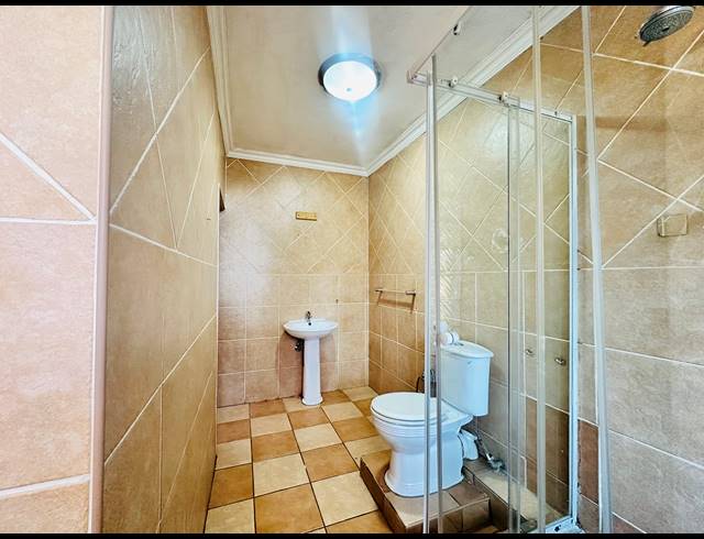 1 BEDROOM STUDIO APARTMENT TO LET IN OBSERVATORY